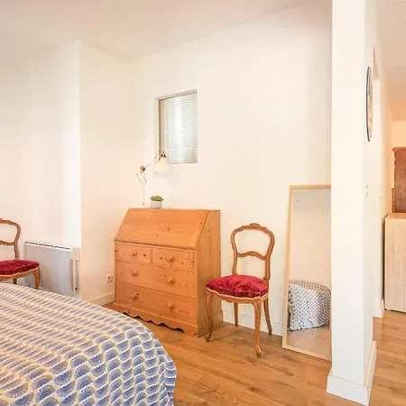 Cosy Proche